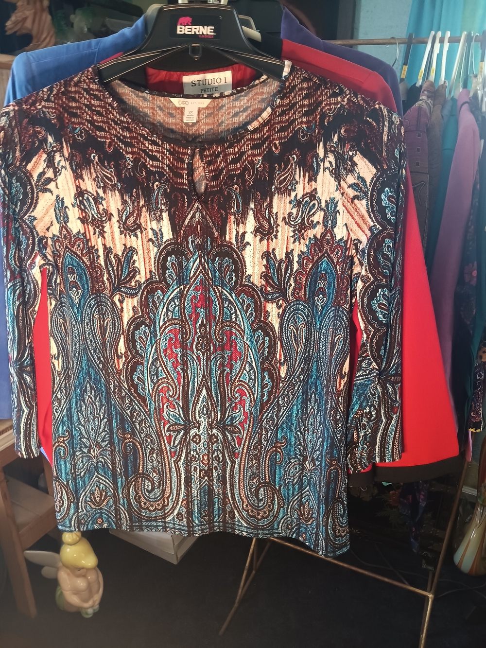 Studio I Blue Paisley Print Long-Sleeve Top